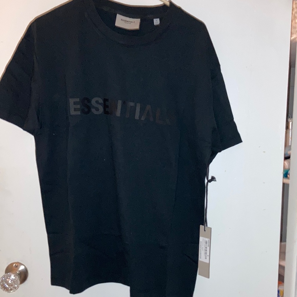My 3year niece purchased this tried everything to cancel/return so reposh